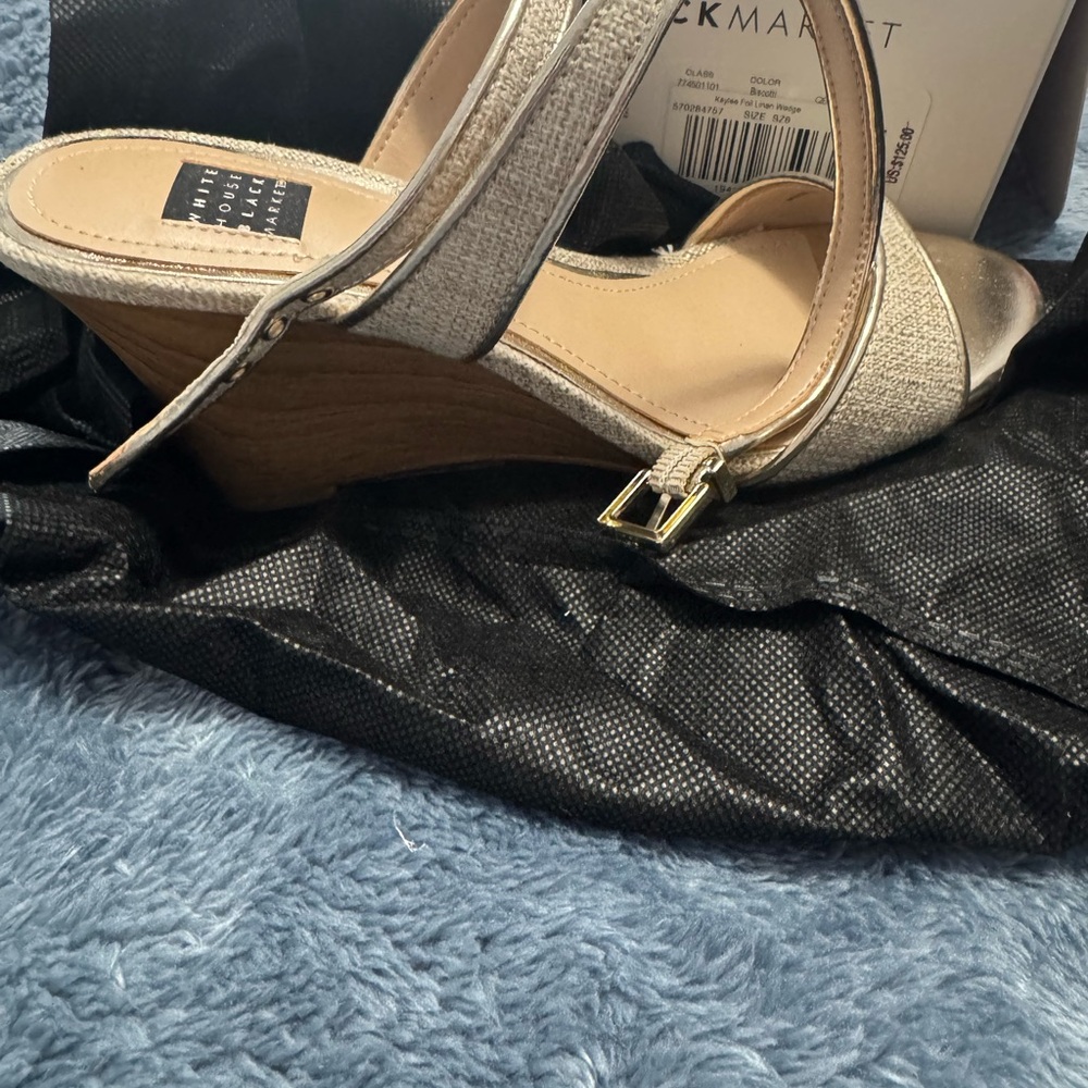 White House Black Market Kaylee Biscotti Wedges – Size 6 – NIB - Picture 3 of 6